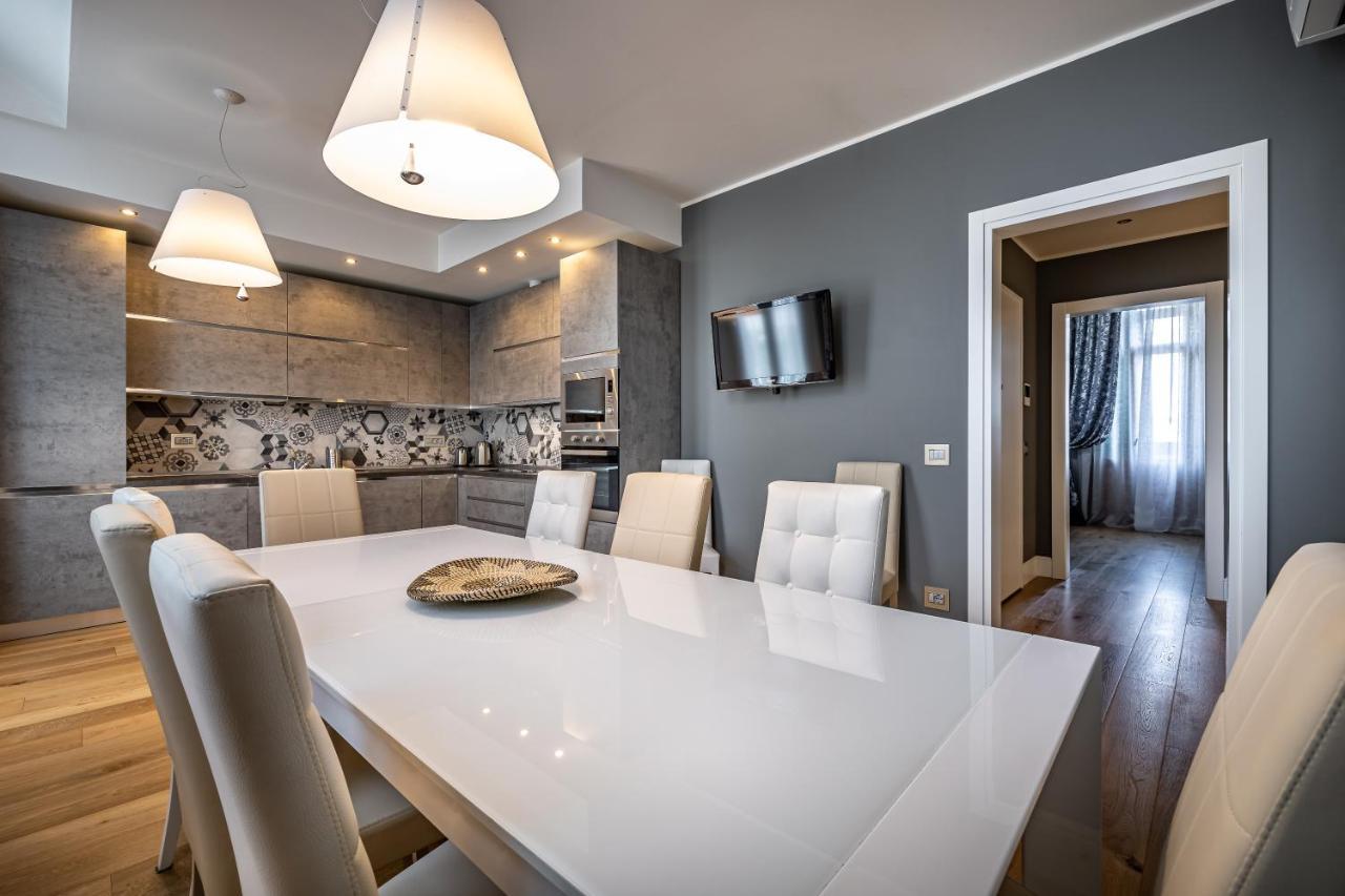 Yid Capo Di Luxury In Apartment