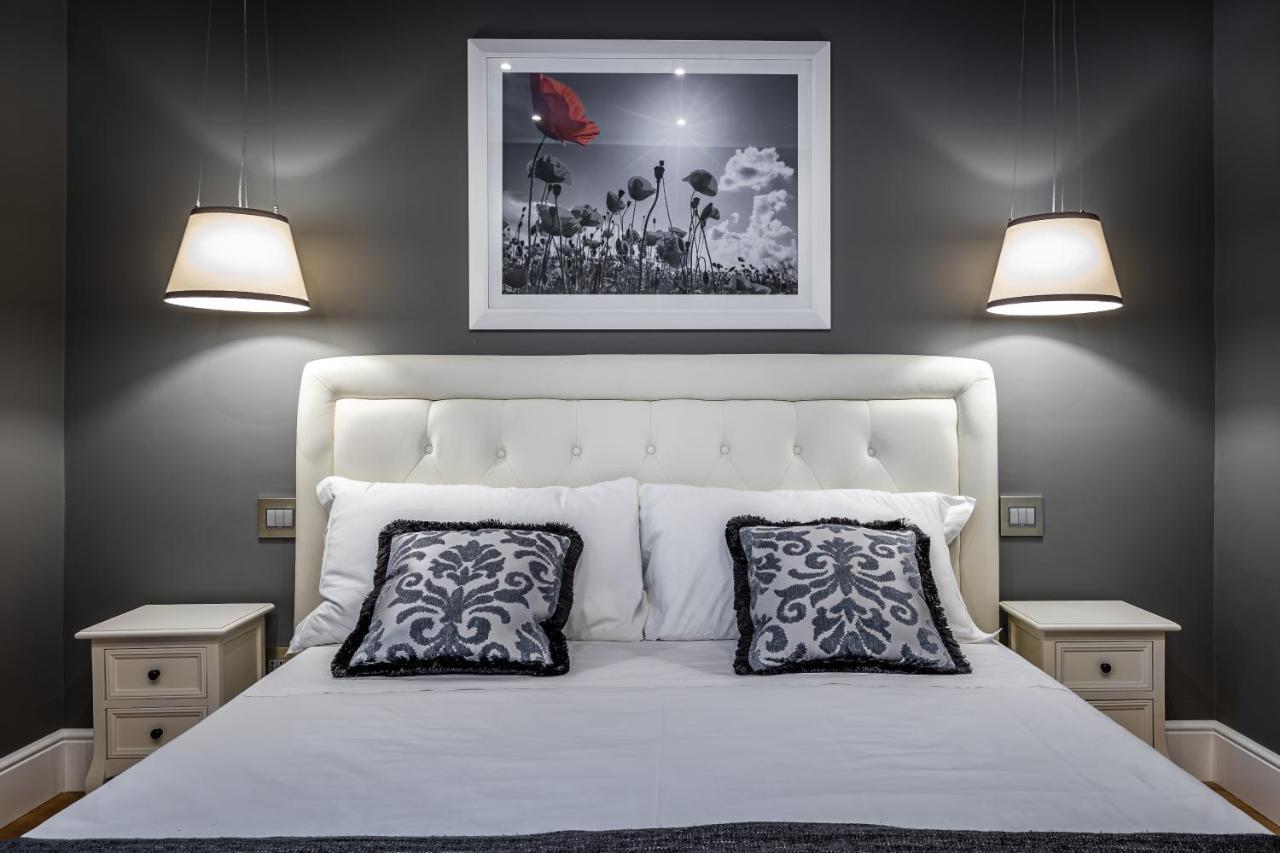 Yid Capo Di Luxury In