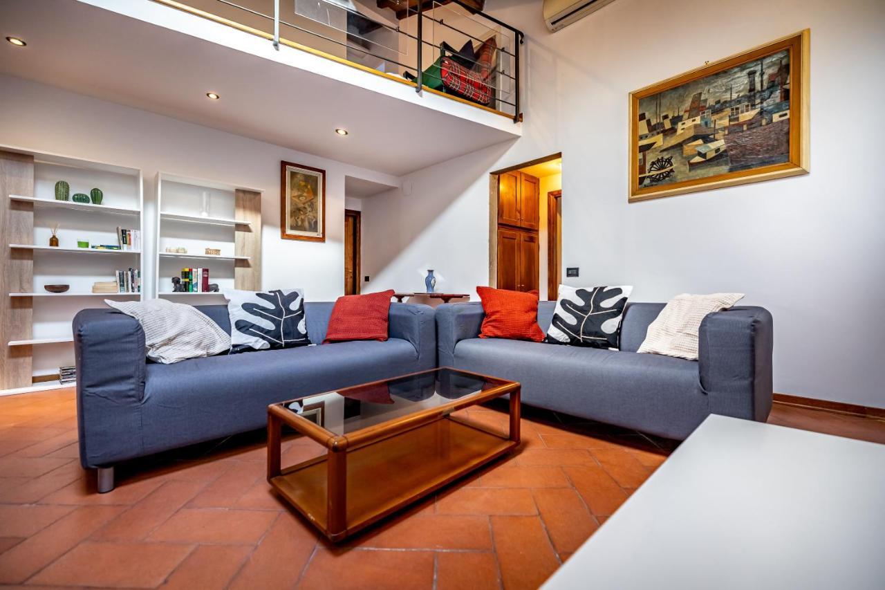 Yid Vellutini Apartment Florence