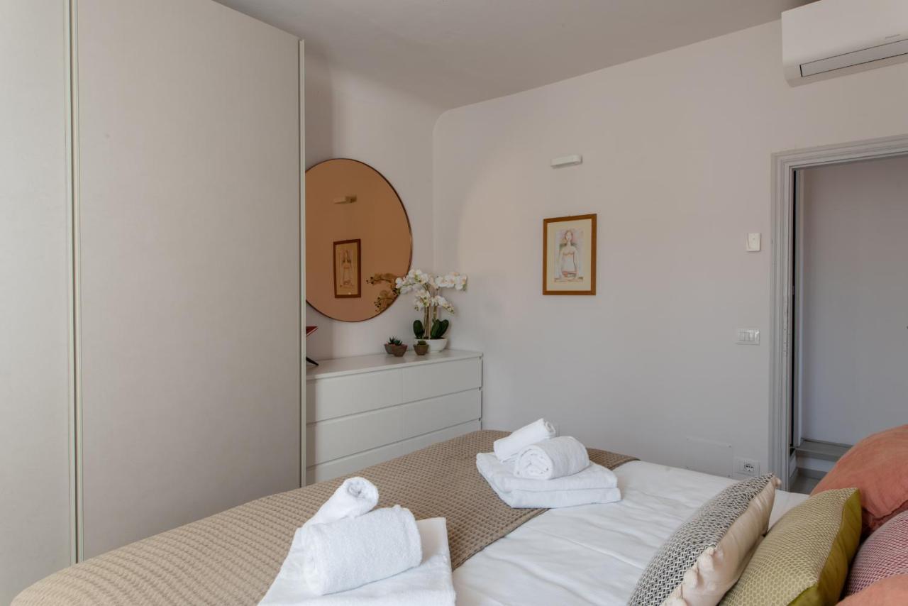 Sunset Apartment *