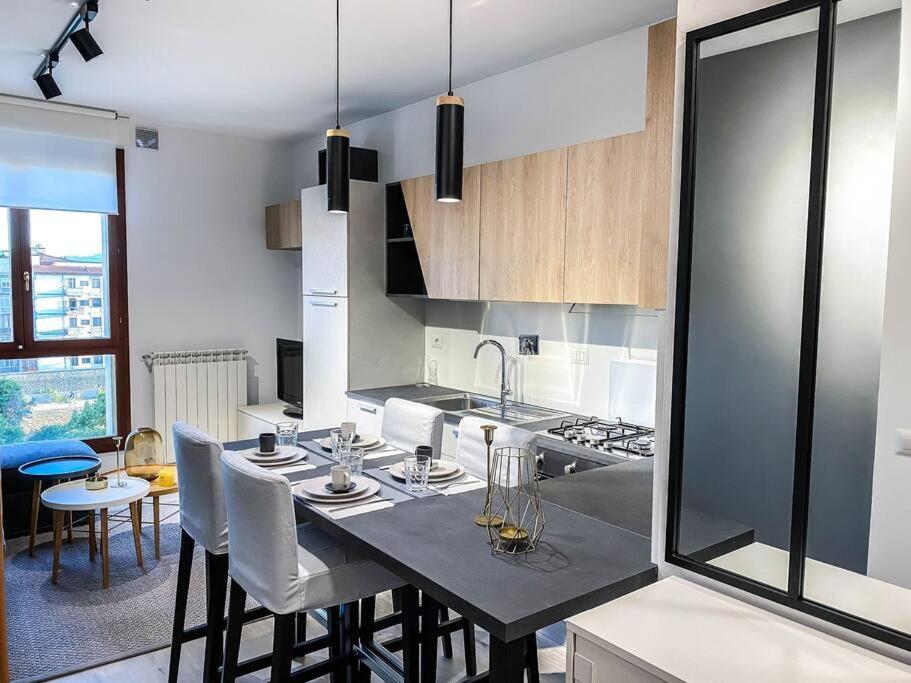 Apartment Bright Elegance Florence