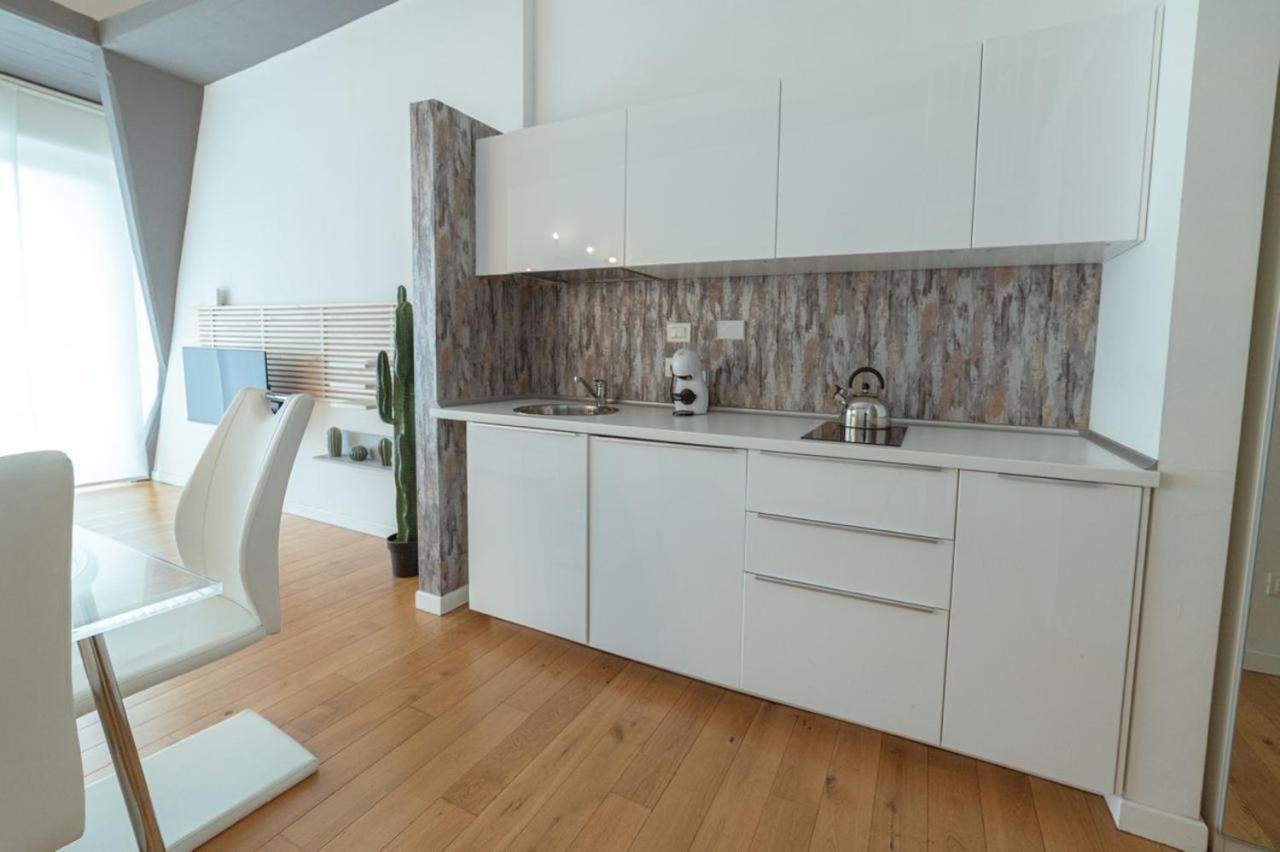 爪ㄚ ㄥㄖ千ㄒ Apartment *