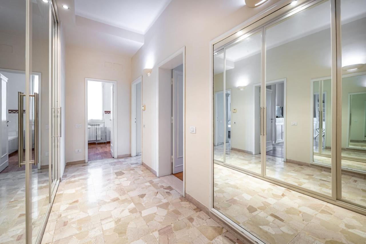 Yid D'azeglio Luxury With Parking Apartment