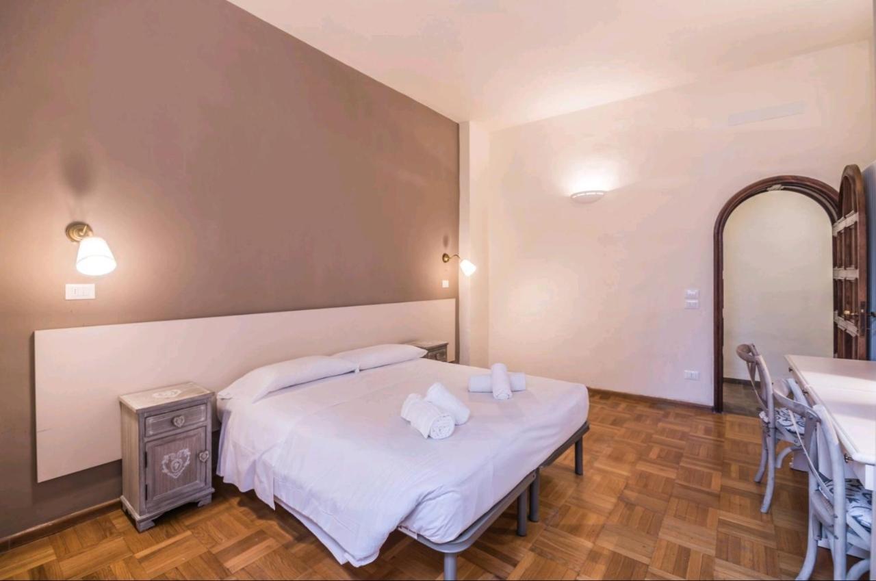Apartment Oriuolo 1 *