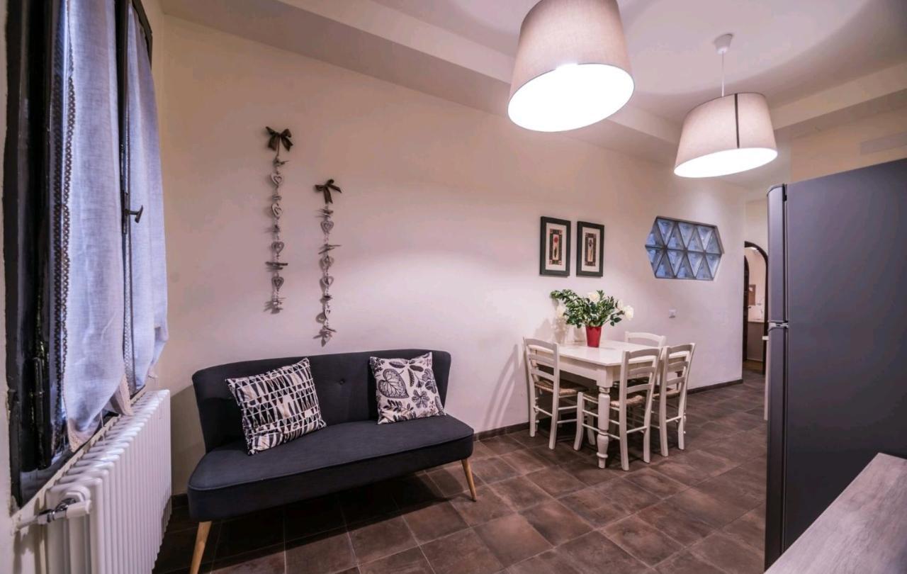 Apartment Oriuolo 1 *