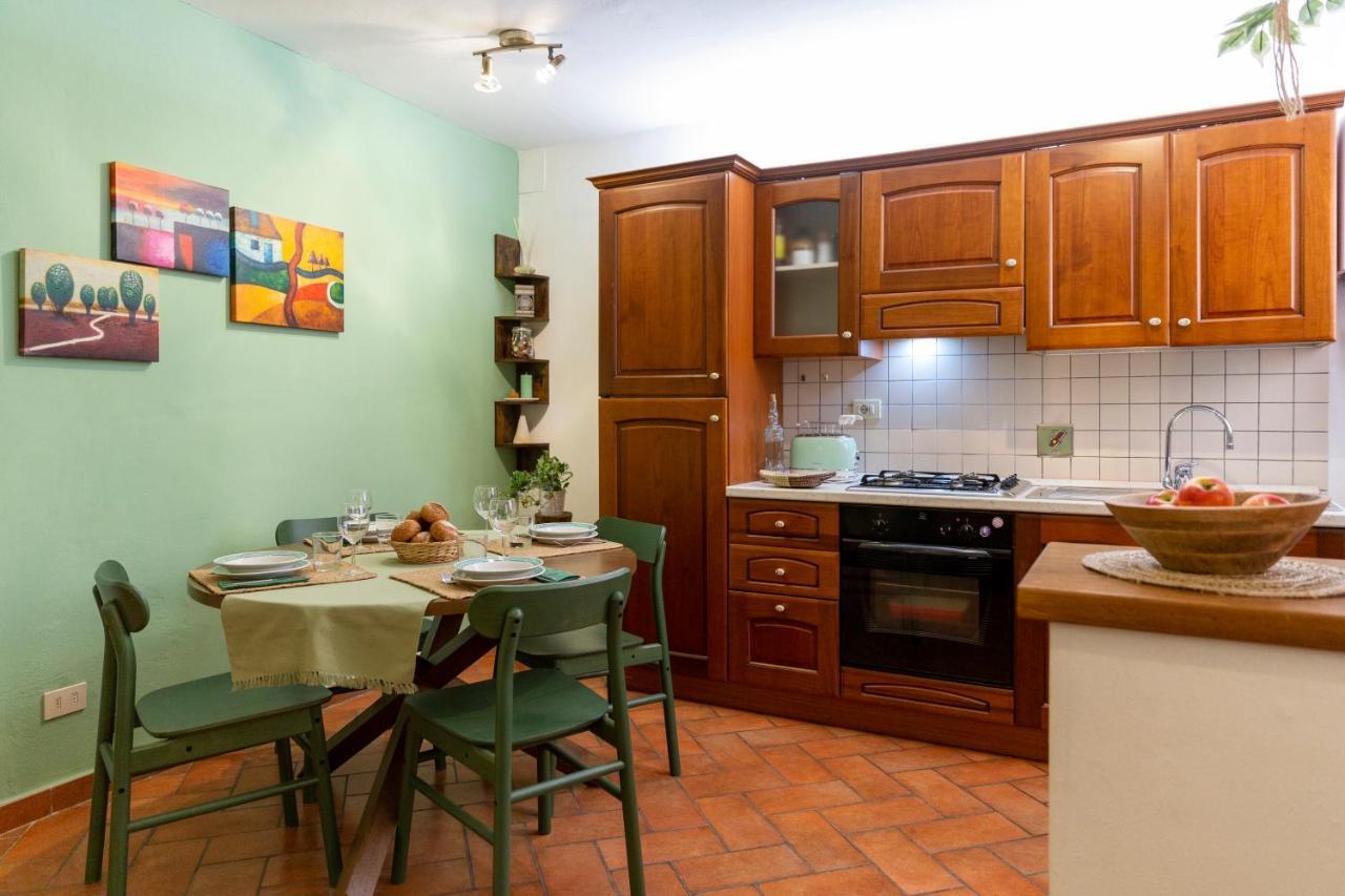 Apartment Magnoli Cozy Flat Two Steps From Ponte Vecchio Florence