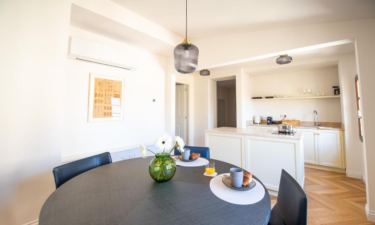 Apartment Windows On Dome Luxury Rooftop Florence