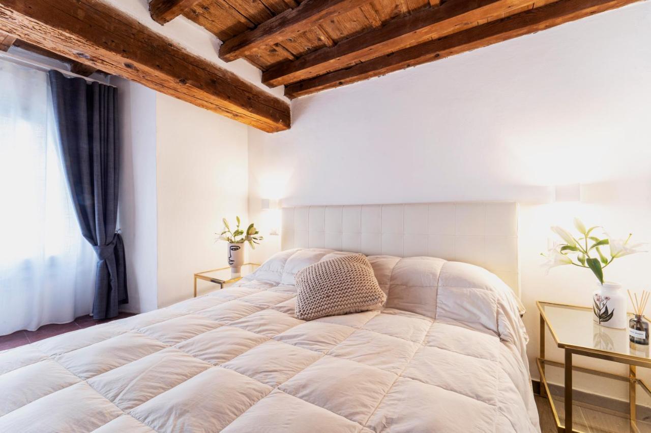 Palazzovilla Historic Building Luxury Apartment