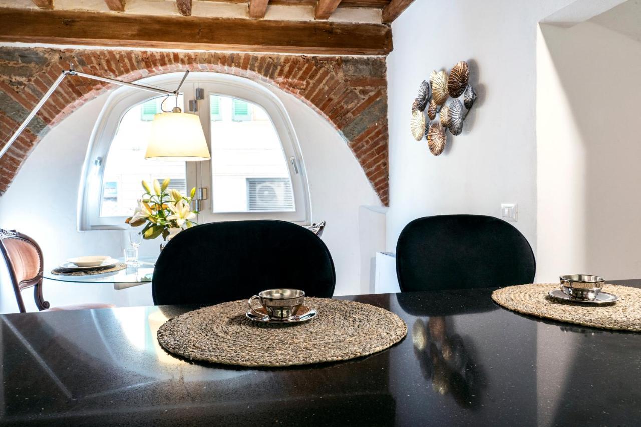 Palazzovilla Historic Building Luxury Apartment
