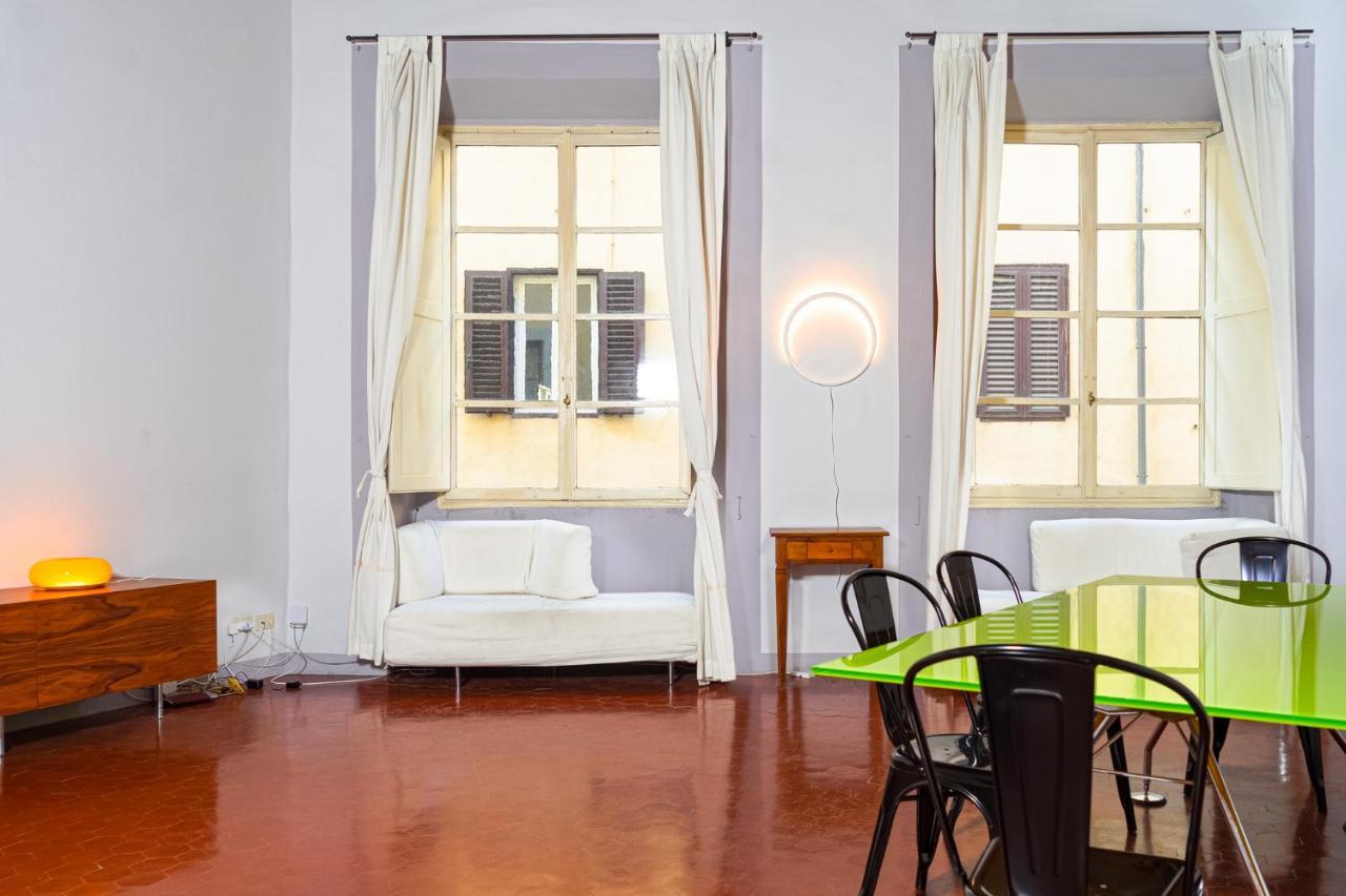 Apartment Elegant Near Piazza Della Signoria Florence