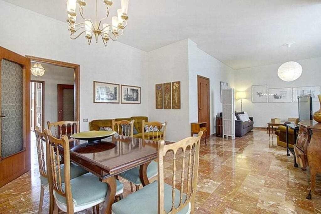 Apartment Frati Bigi With Two Bedrooms And Parking Florence