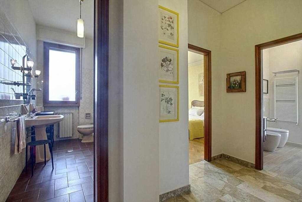 Frati Bigi With Two Bedrooms And Parking Apartment Florence