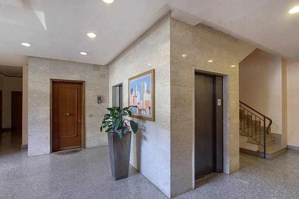 Frati Bigi With Two Bedrooms And Parking Florence