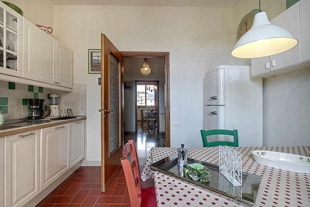 Frati Bigi With Two Bedrooms And Parking Apartment Florence