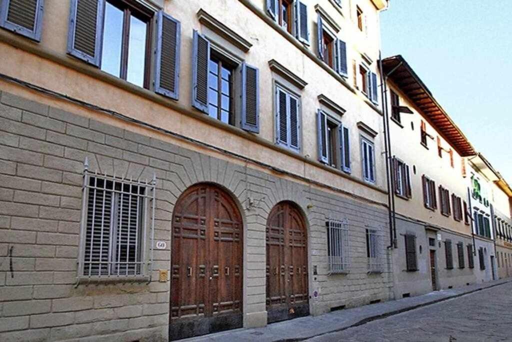 Two Bedrooms Near The Duomo Apartment