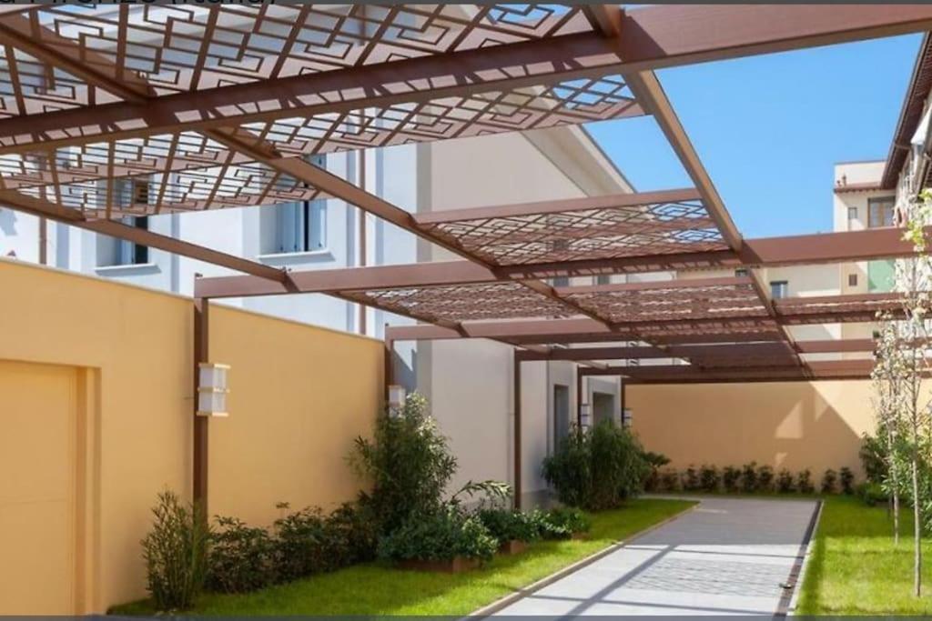 Downtown Florence, Moderno Con Giardino Appartamento