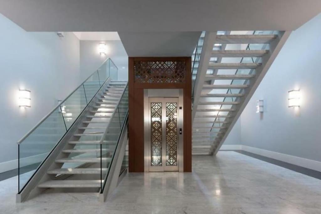 Downtown Florence, Moderno Con Giardino Apartment *