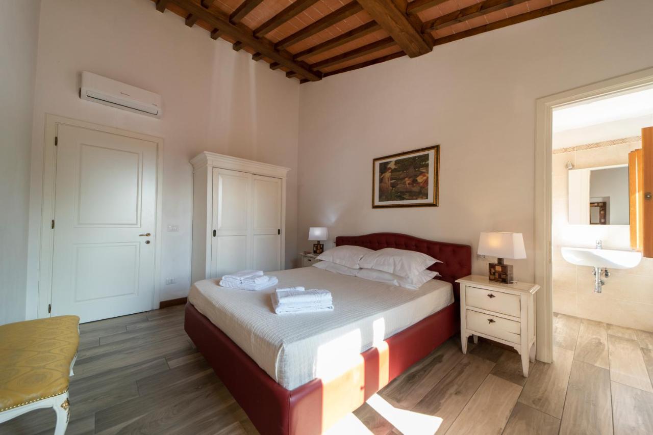 Residenza Santa Croce Apartment *