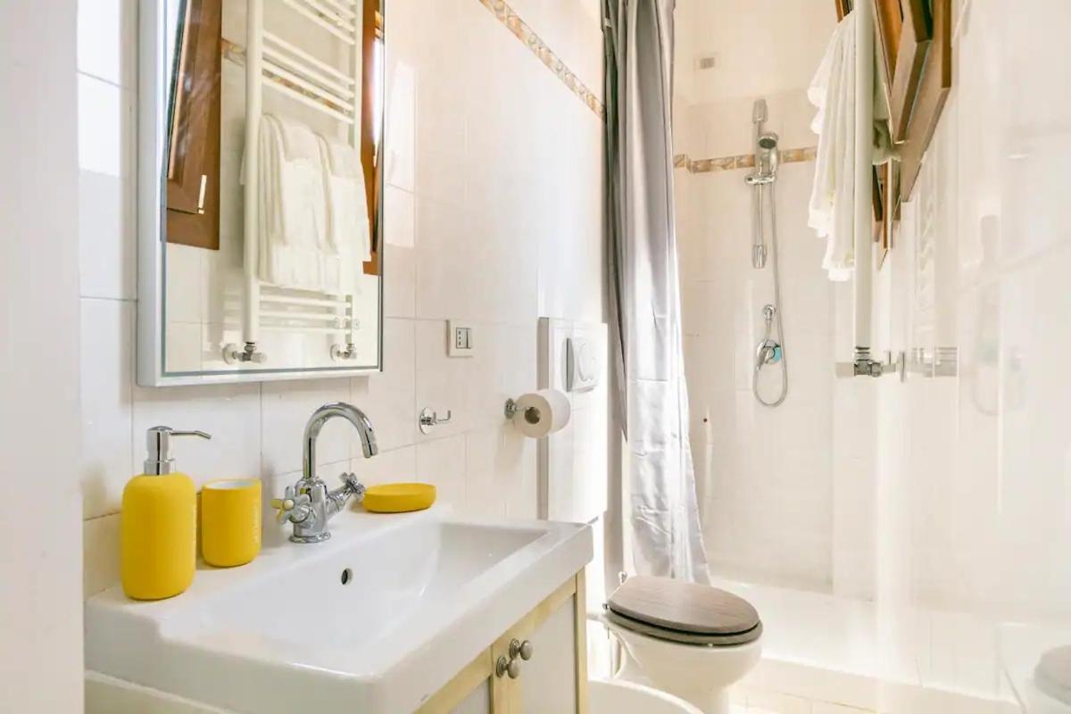 Sant'ambrogio Apartment *