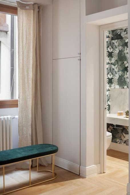 Elegant With Stunning Frescoed Ceilings Apartment