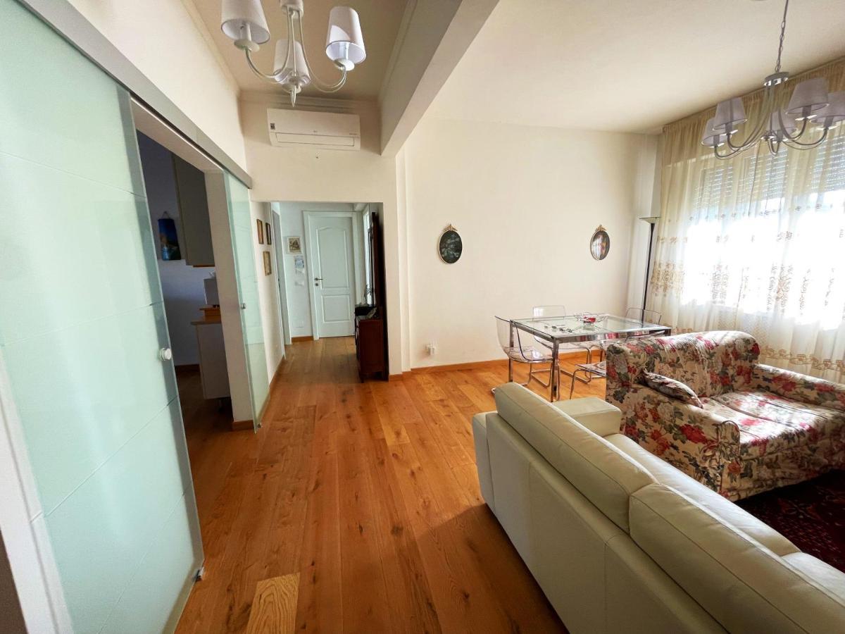 Big With Free Parking Apartment