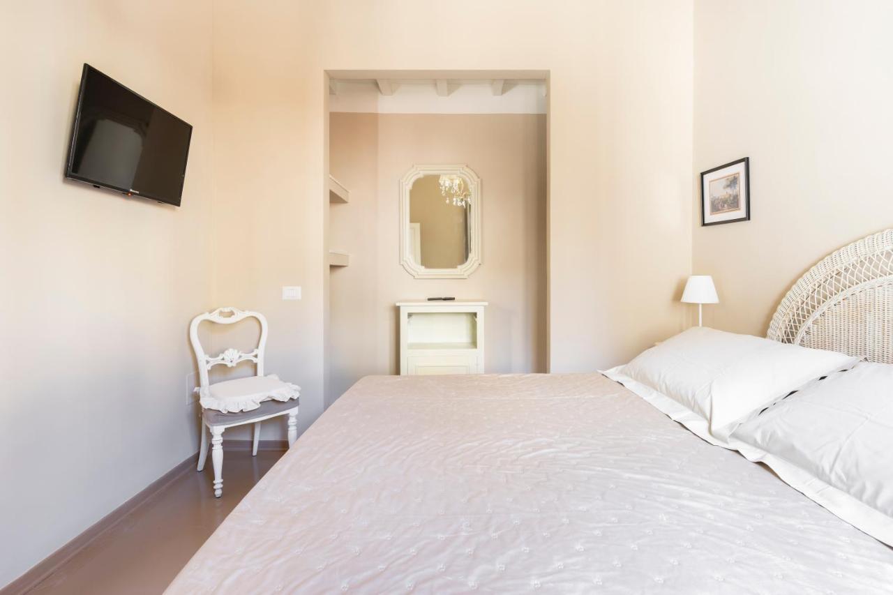 Guest house Santaelisabettafirenze 2 *