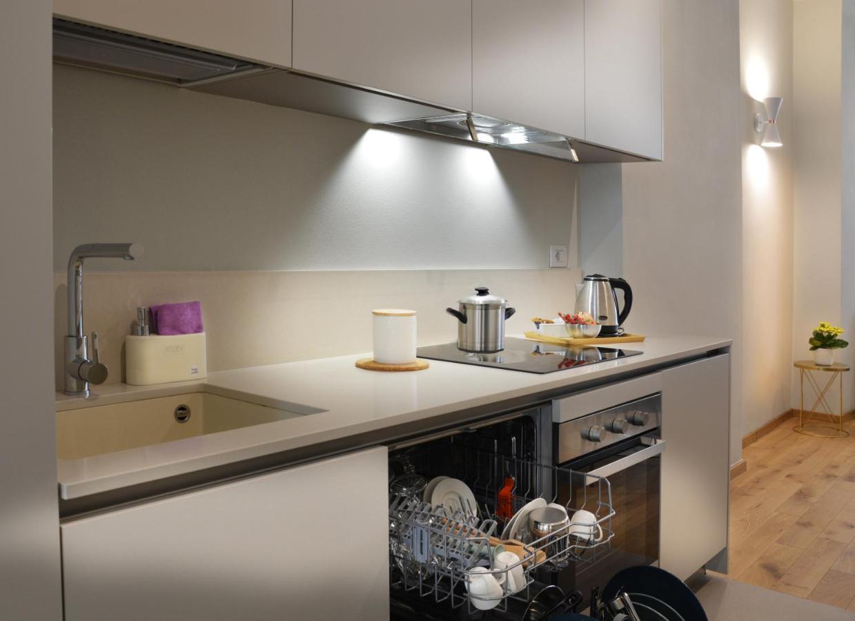 Apartment Chic Boutique