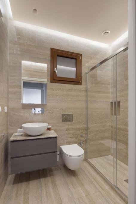 Elegant With Stunning Frescoed Ceilings Florence