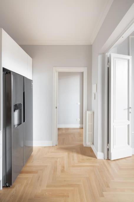 Elegant With Stunning Frescoed Ceilings * Florence