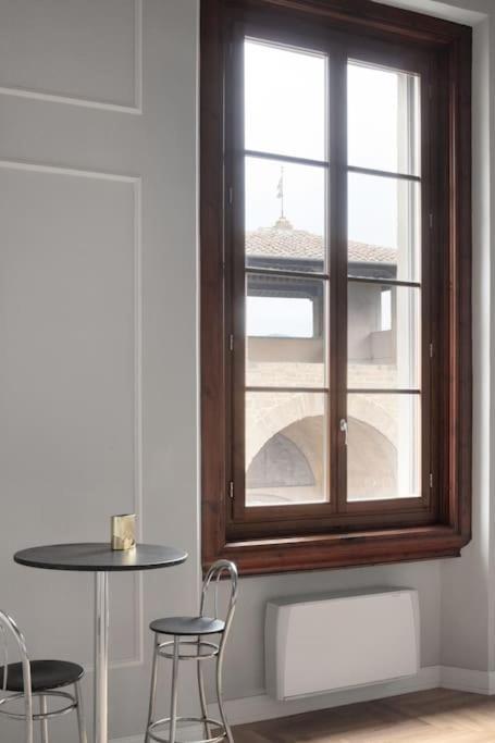 Elegant With Stunning Frescoed Ceilings Florence