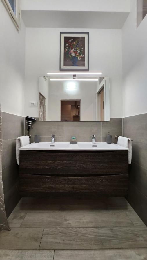 Luxury Il Giglio Apartment Florence