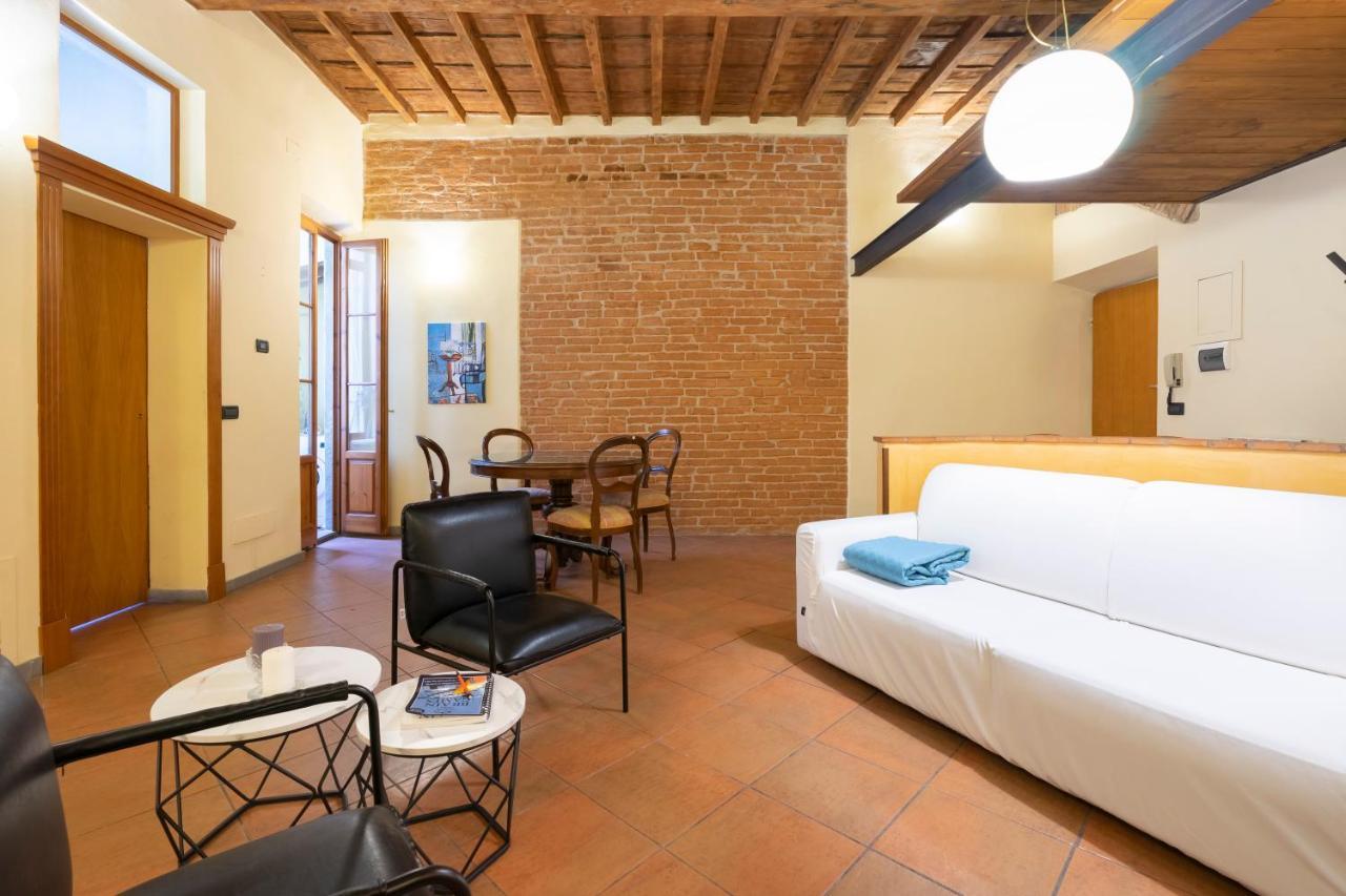 Verdi 11 Apartment