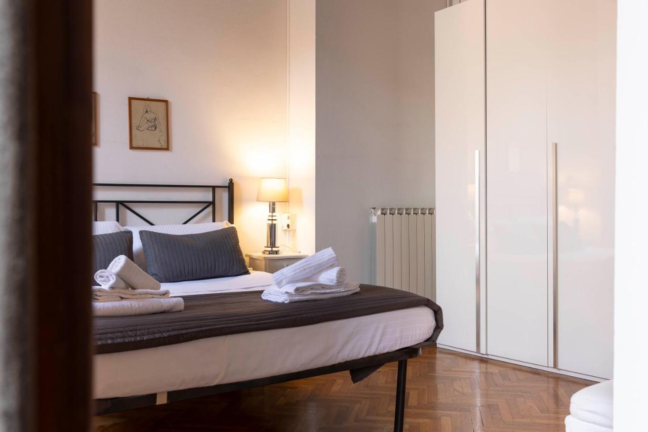 Ponte Vecchio Deluxe Apartment *