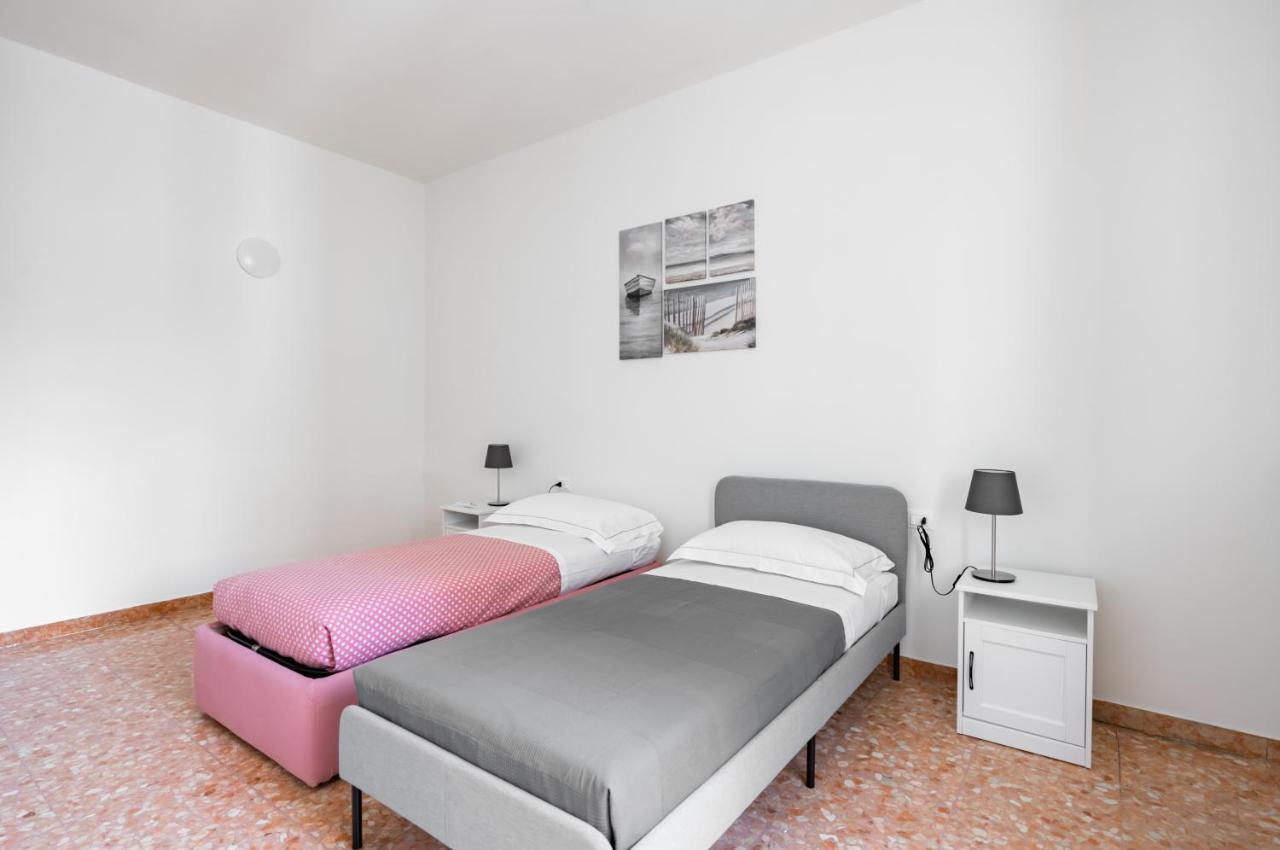 Apartment San Jacopino Roomy Flat With Balconies Florence