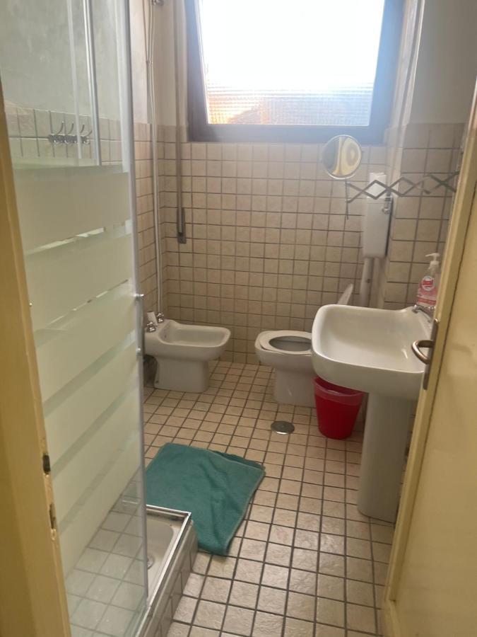 Closet Station Guest house *
