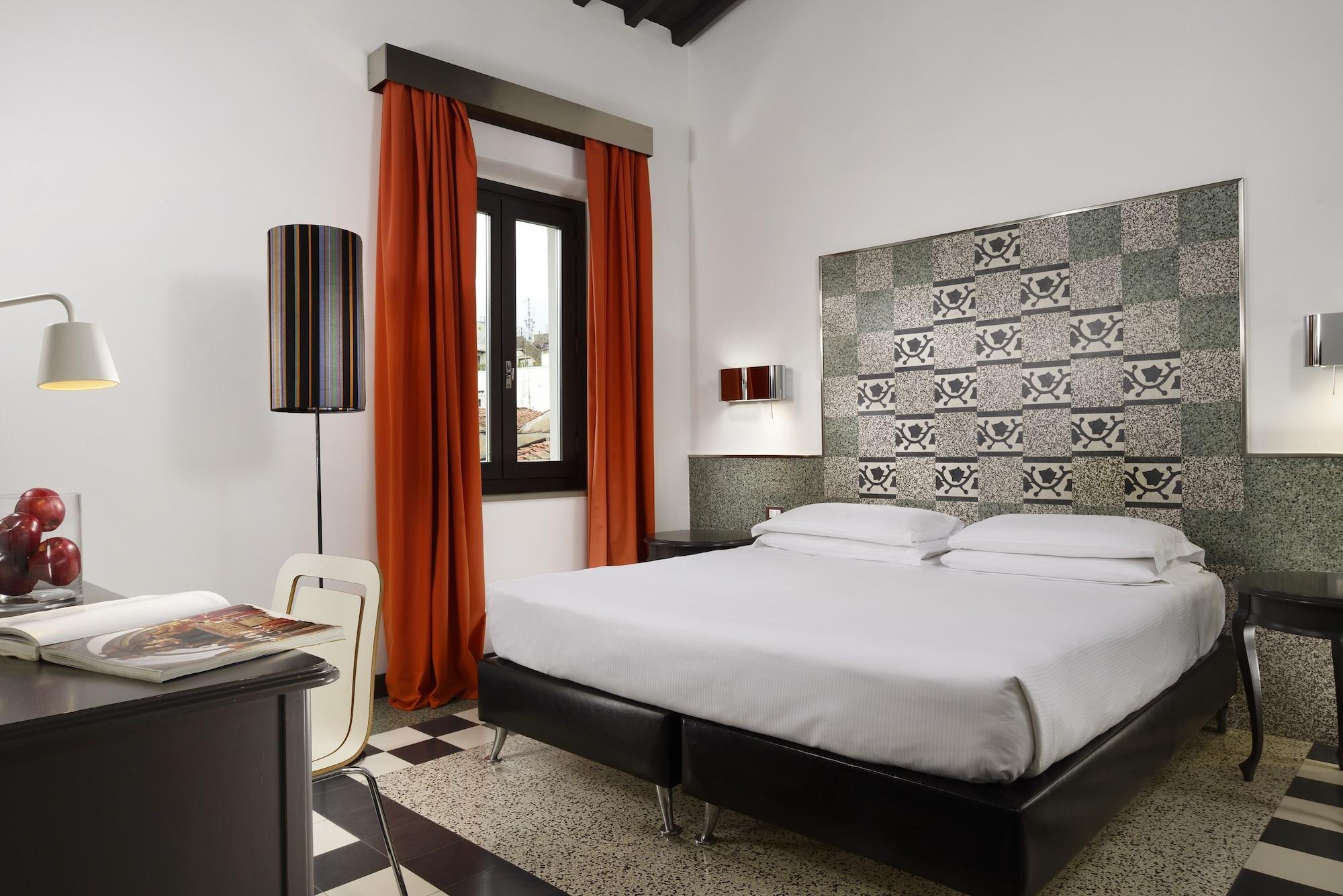 Universo - Wtb 3* Florence