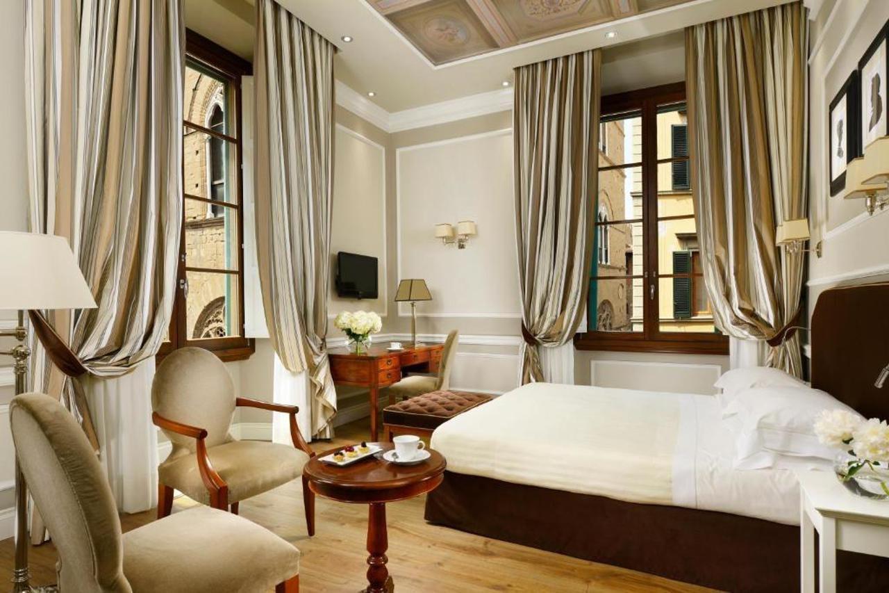 Fh55 Calzaiuoli Hotel Florence