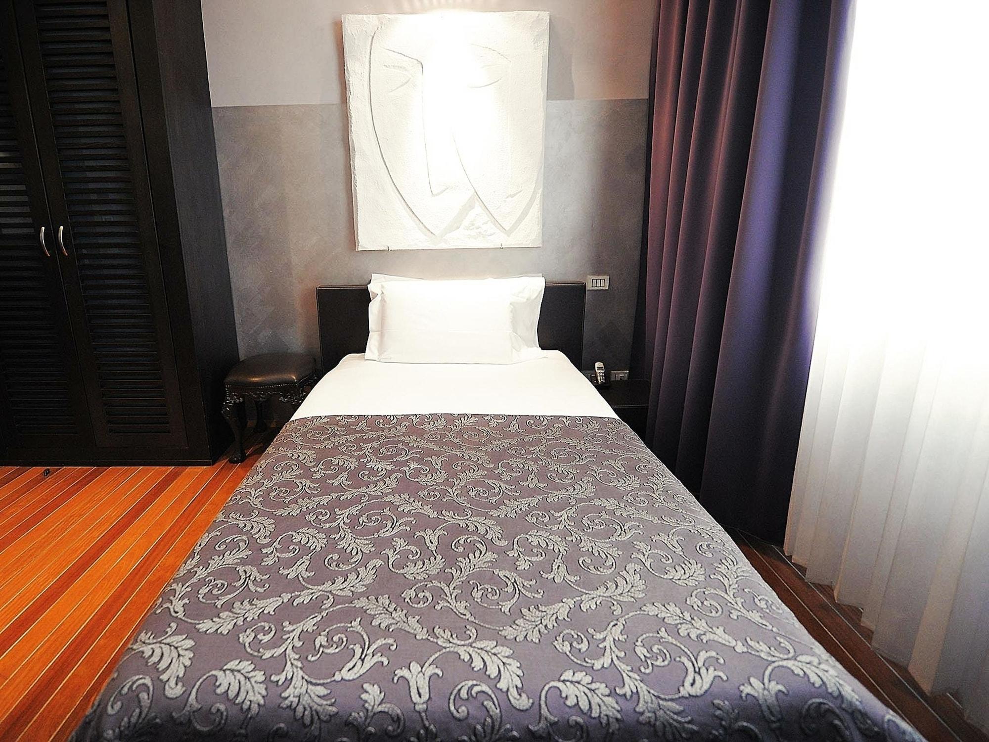 Borghese Palace Art Hotel 4*