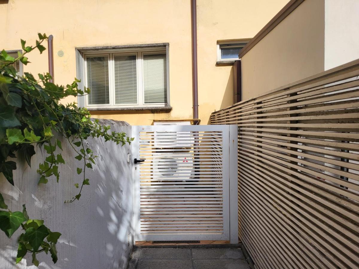 La Casa Di Remo Ground-floor With A Patio * Florence