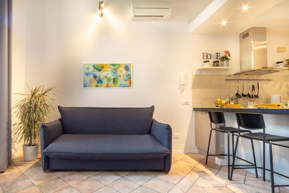 La Casa Di Remo Ground-floor With A Patio Apartment *