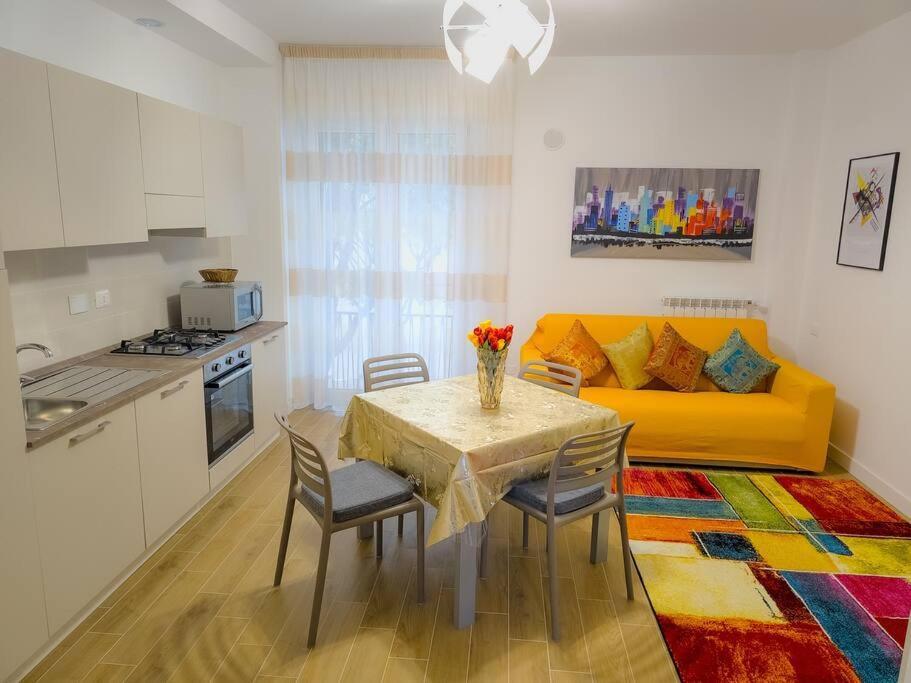 Apartment Bravo Horse Modern In Florence