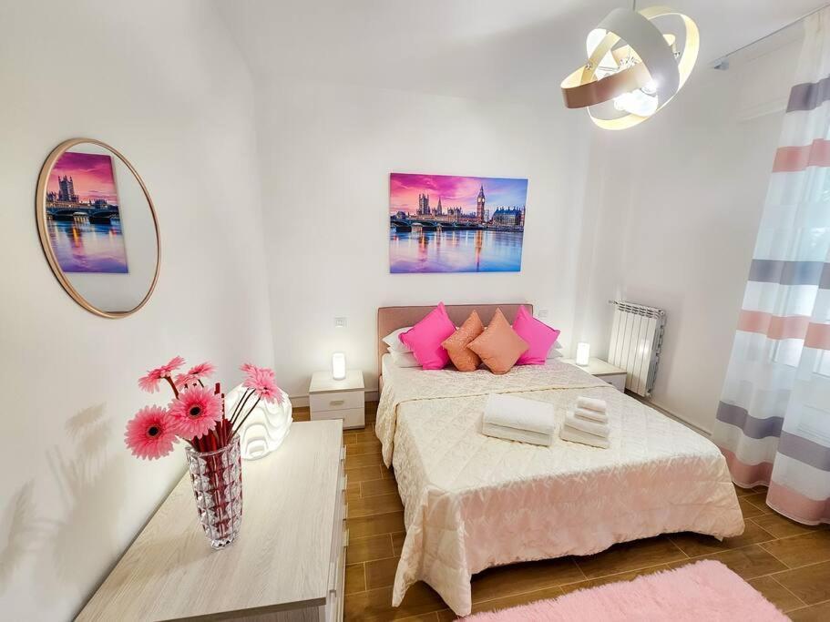 Bravo Horse Modern In Apartment *