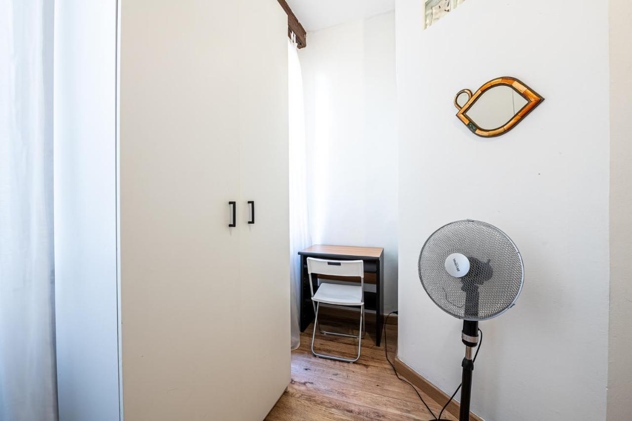 Apartment Student's Apartment-simple&basic In The Center Of Florence