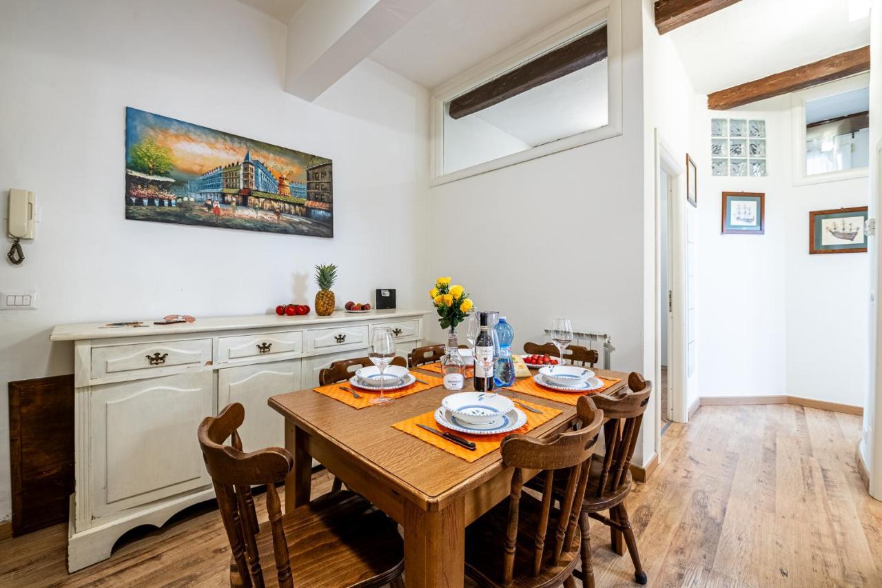 Appartamento Student's Apartment-simple&basic In The Center Of