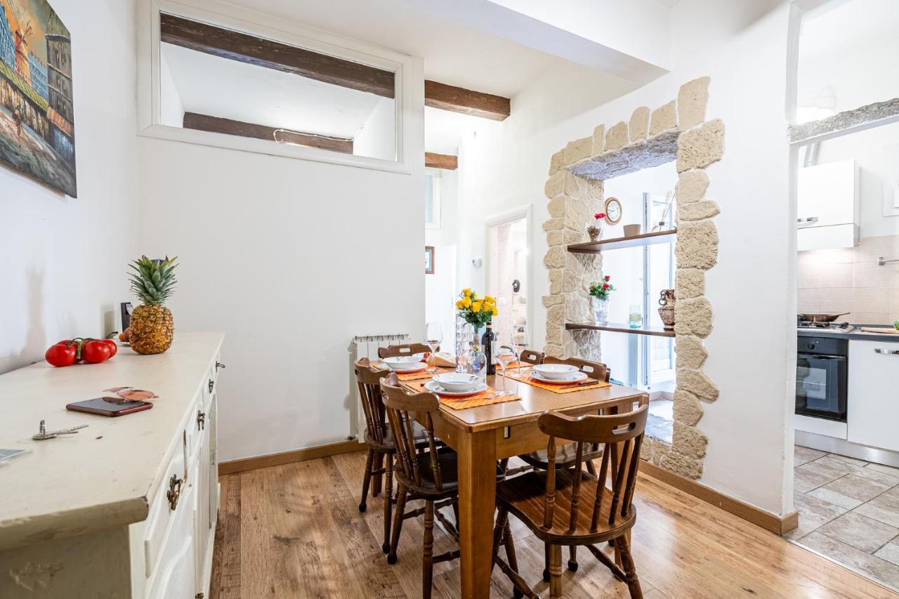 Student's Apartment-simple&basic In The Center Of Florence