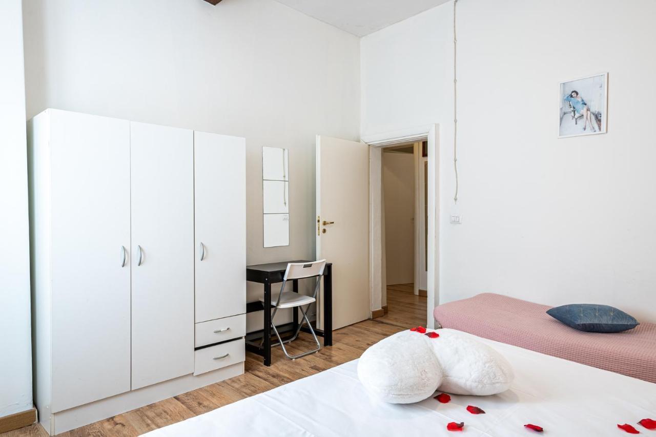 Apartment Student's Apartment-simple&basic In The Center Of *