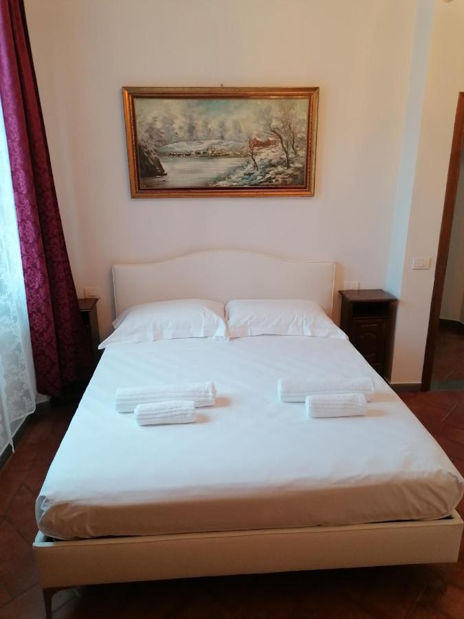 Oberdan's Paradise Lt * Florence