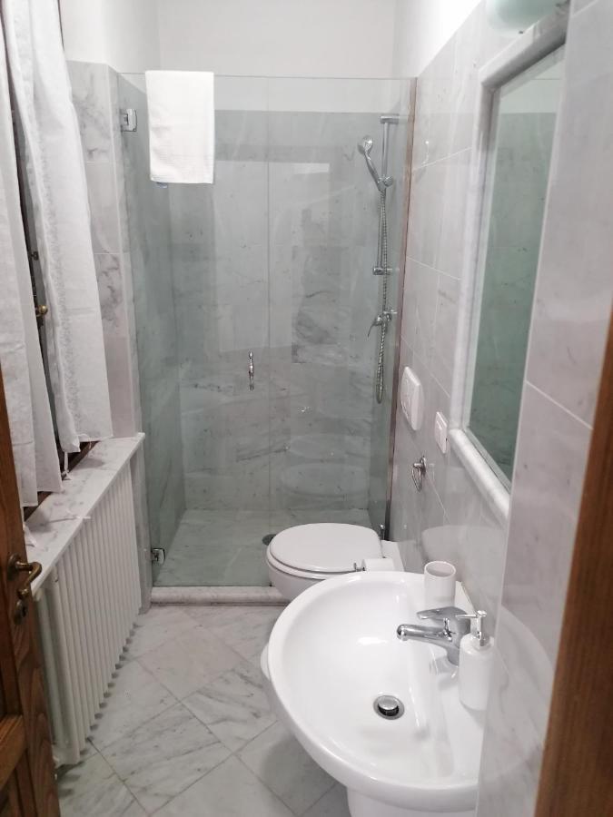 Oberdan's Paradise Lt Apartment Florence