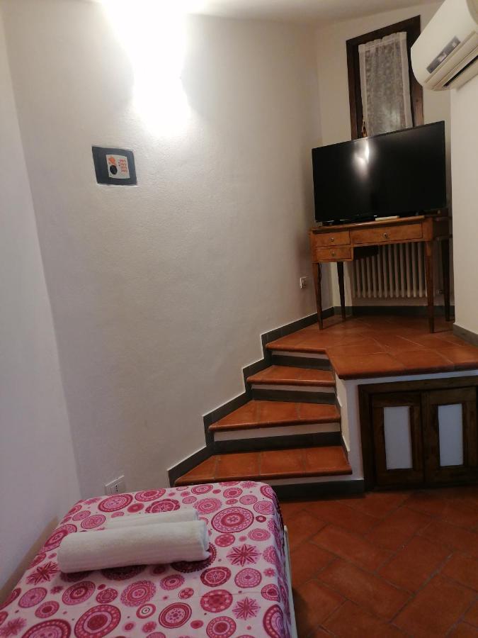 Oberdan's Paradise Lt Apartment Florence