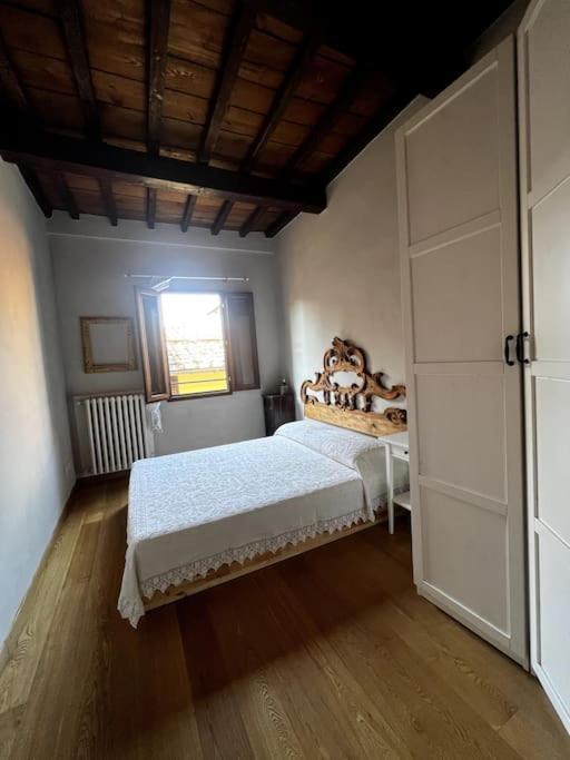 Over The Roofs Of - Tornabuoni - Duomo - Repubblica * Firenze